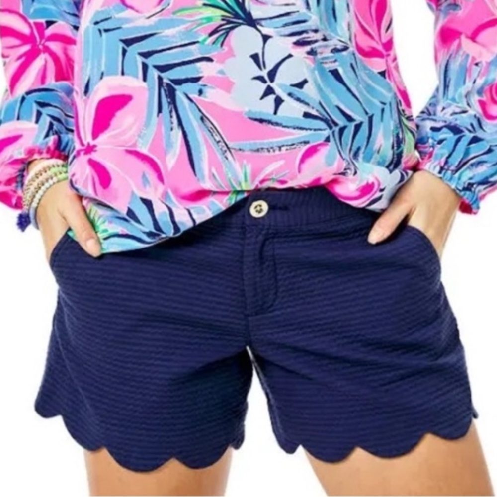 Lilly Pulitzer | Navy Blue The Buttercup Short 100% Cotton Scalloped Shorts Sz 4